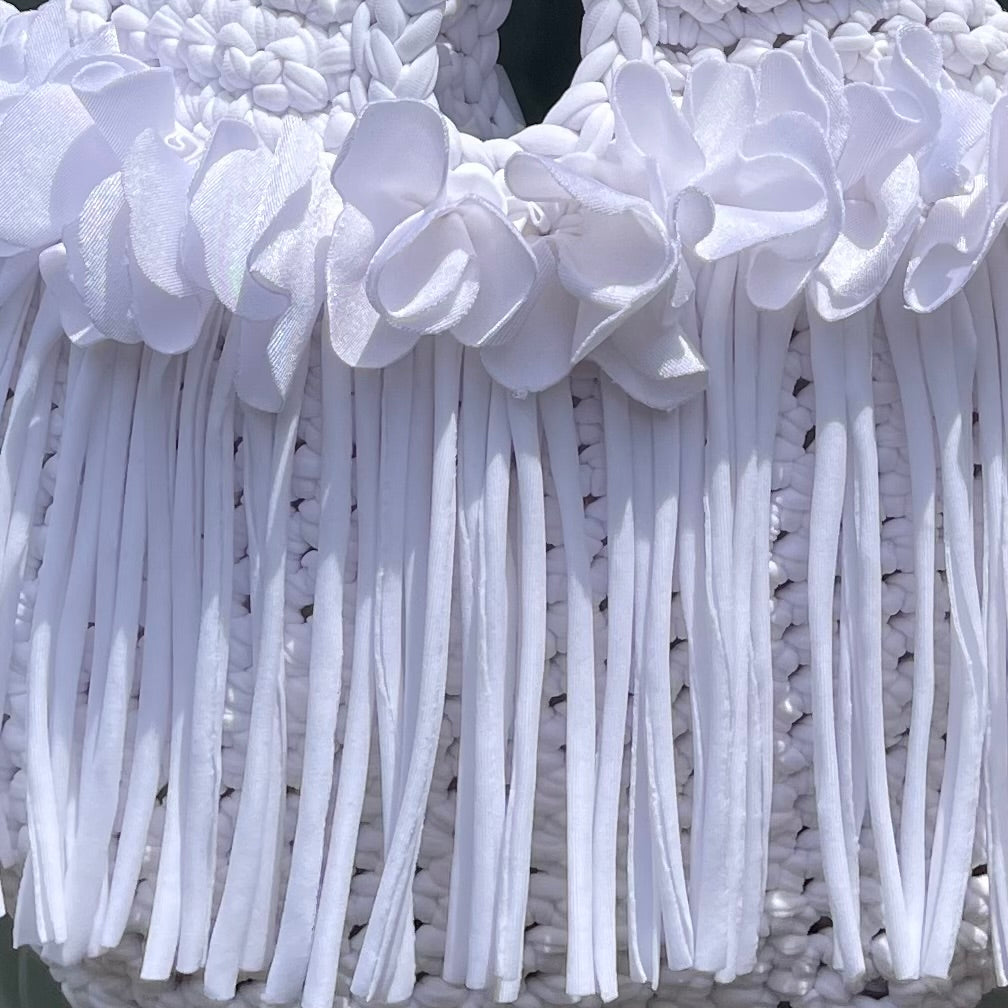 Handmade gardenia white crochet flower fringe mini swing bag