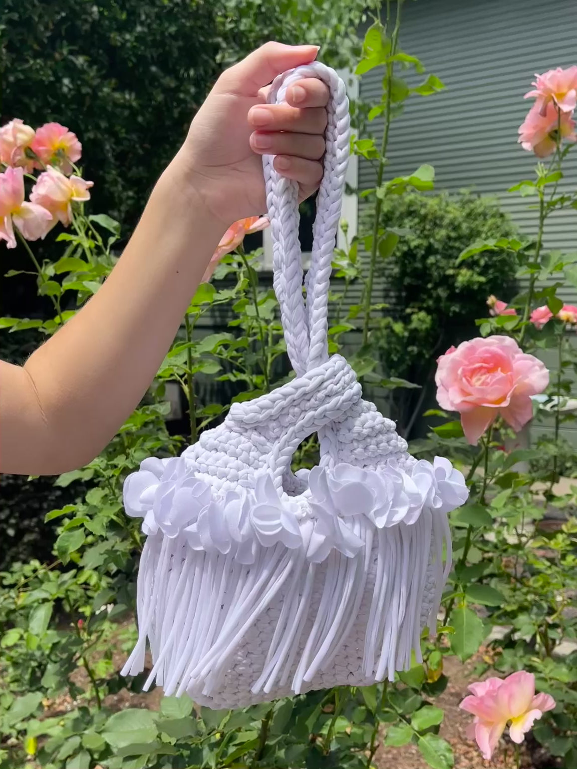 Handmade gardenia white crochet flower fringe mini swing bag